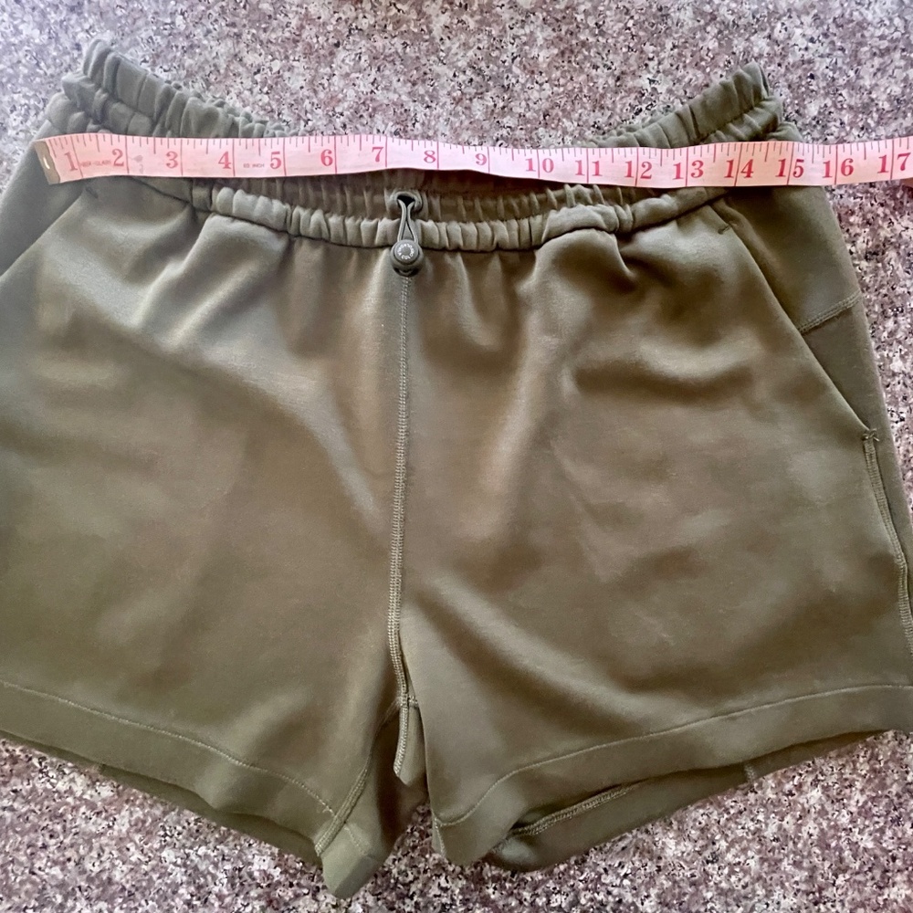Colorfulkoala Women's High Waisted Shorts  Size Medium set of 2 - Picture 8 of 16